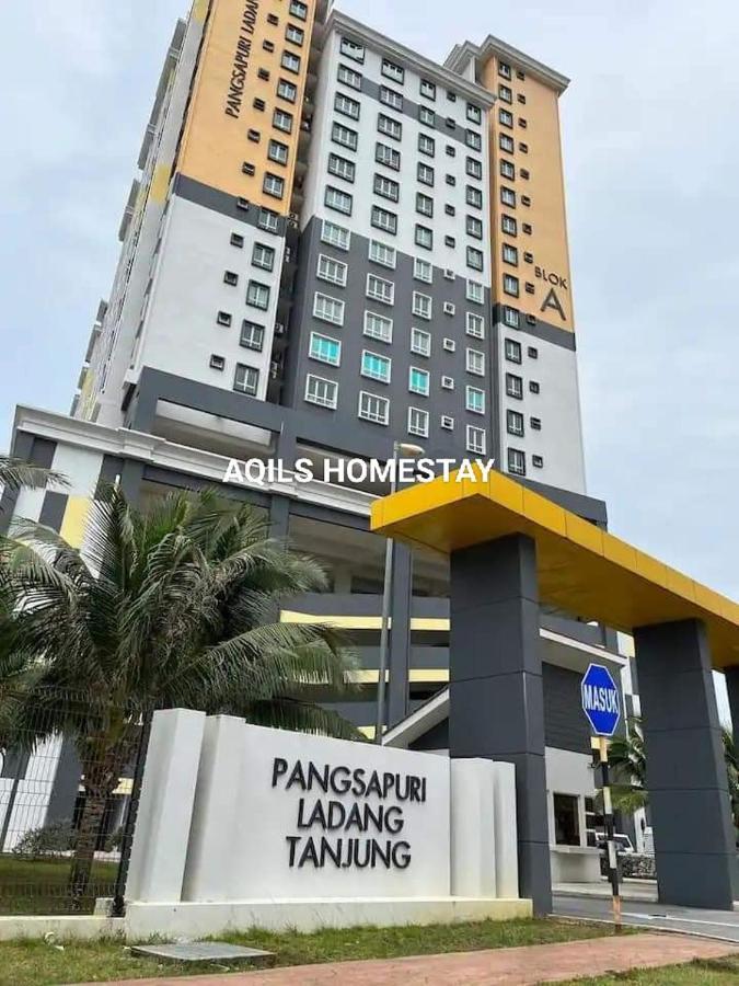 Aqils Homestay Kuala Terengganu Bagian luar foto
